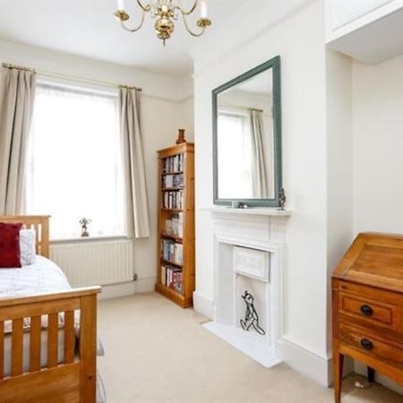 Large 3 Bed Flat In Central Wimbledon 伦敦 外观 照片